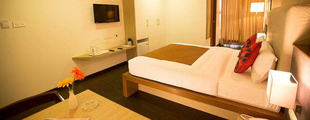 Vinaya Royal Inn Kammasandra Εξωτερικό φωτογραφία